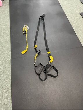 TRX Suspension Trainer Straps in Black and Yellow
